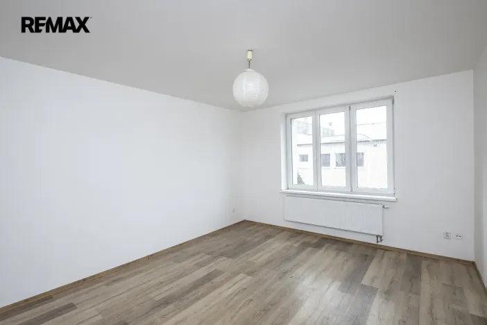 Pronájem bytu 2+1, Strakonice - Strakonice II, Komenského, 60 m2
