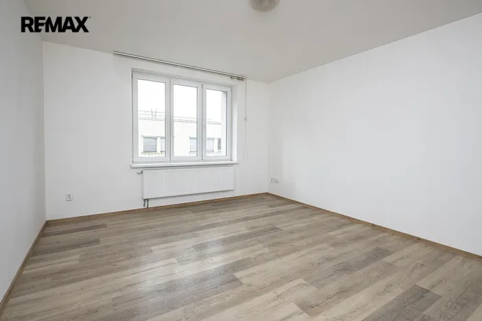 Pronájem bytu 2+1, Strakonice - Strakonice II, Komenského, 60 m2
