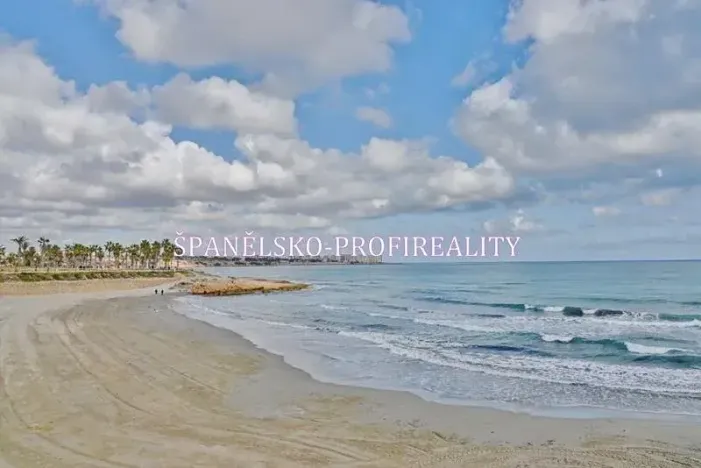 Prodej bytu 3+kk, Torrevieja, Španělsko, 76 m2