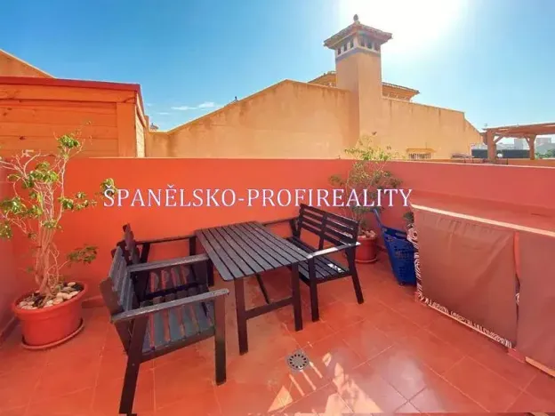 Prodej vícegeneračního domu, Torrevieja, Španělsko, 91 m2