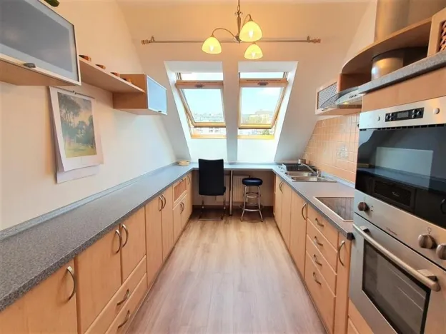 Pronájem bytu 2+kk, Praha - Břevnov, Patočkova, 80 m2