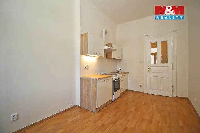 Pronájem bytu 1+1, Praha - Žižkov, Hartigova, 34 m2