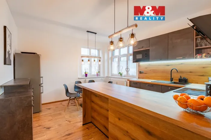 Prodej bytu 3+1, Vyšší Brod, Poschoďová, 92 m2