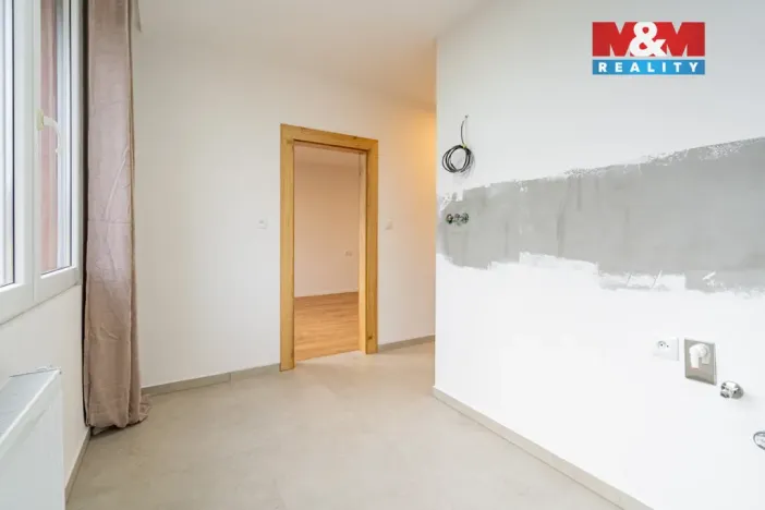 Prodej bytu 2+1, Český Krumlov - Plešivec, Sídliště Plešivec, 57 m2