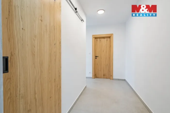 Prodej bytu 2+1, Český Krumlov - Plešivec, Sídliště Plešivec, 57 m2