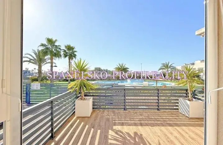 Prodej vily, Torrevieja, Španělsko, 100 m2