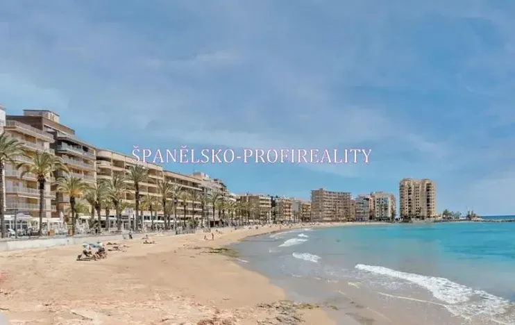 Prodej bytu 4+1, Torrevieja, Španělsko, 89 m2