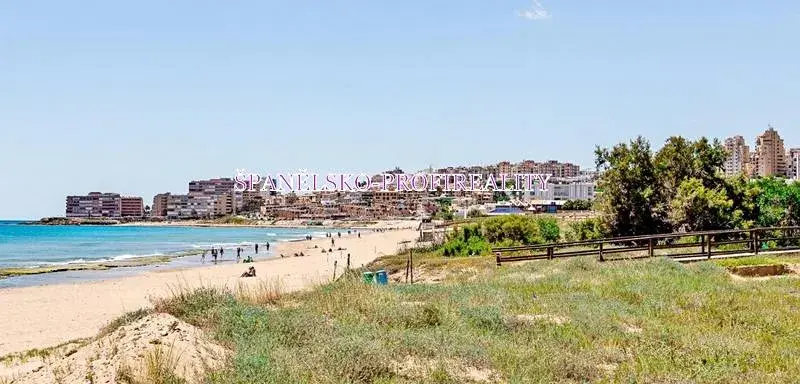 Prodej bytu 2+kk, Torrevieja, Španělsko, 38 m2
