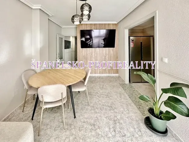 Prodej bytu 3+kk, Torrevieja, Španělsko, 65 m2