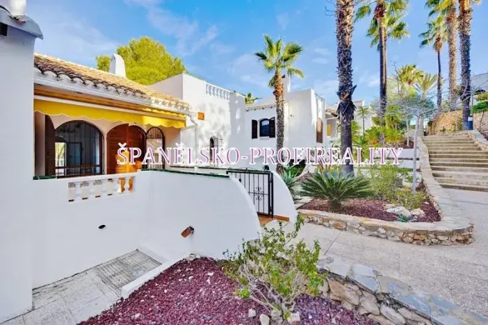 Prodej bytu 4+kk, Alicante, Španělsko, 150 m2