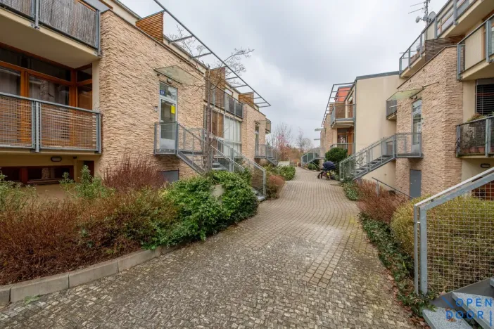 Pronájem bytu 2+kk, Praha - Kamýk, 51 m2