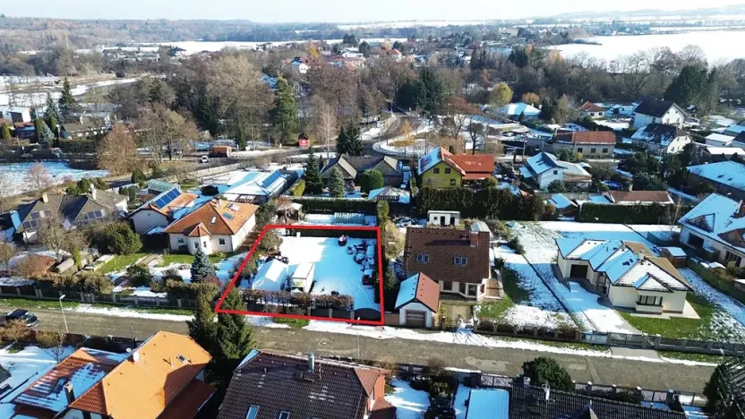 Prodej pozemku pro bydlení, Květnice, Mařinková, 703 m2