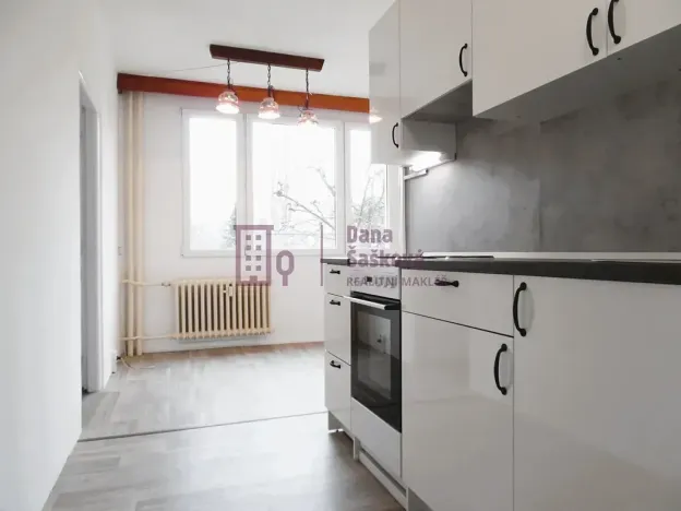 Pronájem bytu 3+1, Jindřichův Hradec, sídliště U Nádraží, 87 m2