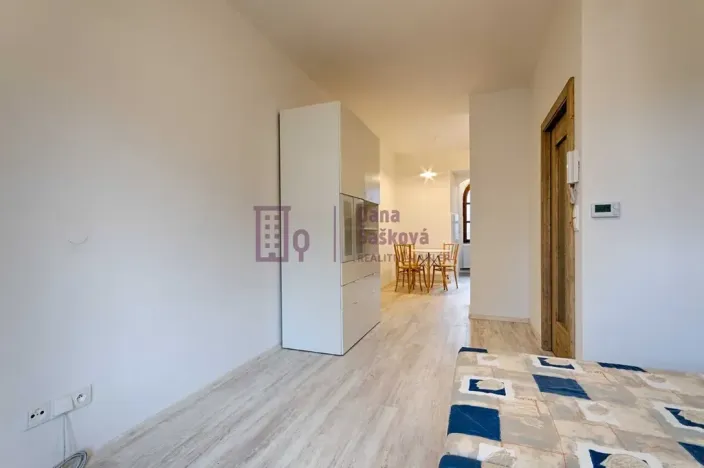 Pronájem bytu 1+kk, Jindřichův Hradec, Kostelní, 36 m2