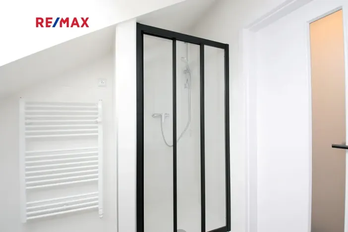 Pronájem bytu 2+kk, Kolín, Kmochova, 44 m2