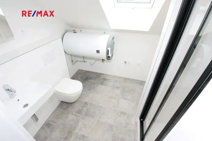 Pronájem bytu 2+kk, Kolín, Kmochova, 44 m2