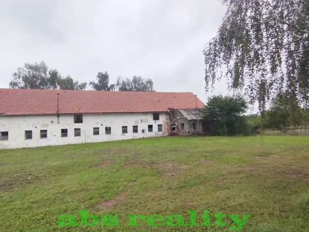 Prodej zemědělského objektu, Dolní Chvatliny, 1691 m2