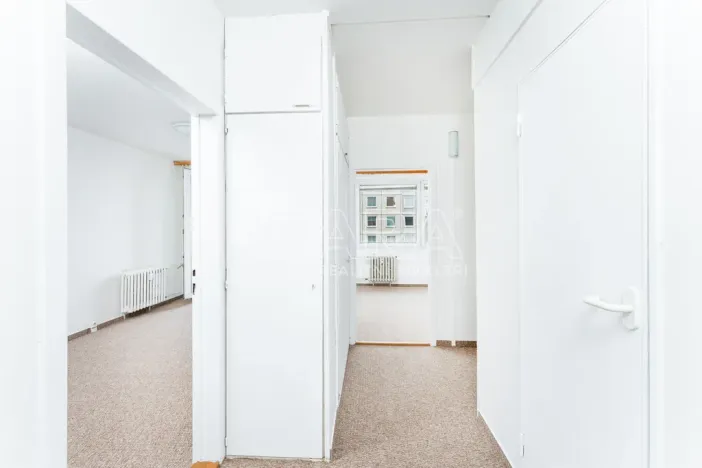 Prodej bytu 3+1, Praha - Modřany, Poljanovova, 62 m2