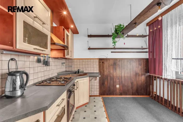 Prodej bytu 3+1, Hradec Králové - Nový Hradec Králové, třída Edvarda Beneše, 98 m2