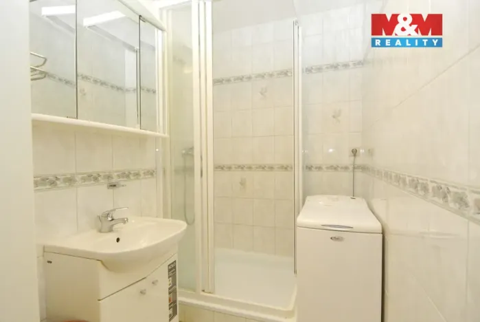 Prodej bytu 2+kk, Praha - Černý Most, Kpt. Stránského, 45 m2