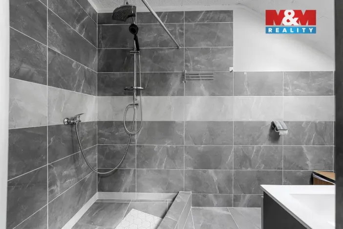 Prodej bytu 5+1, Děčín - Děčín X-Bělá, Sněžnická, 98 m2