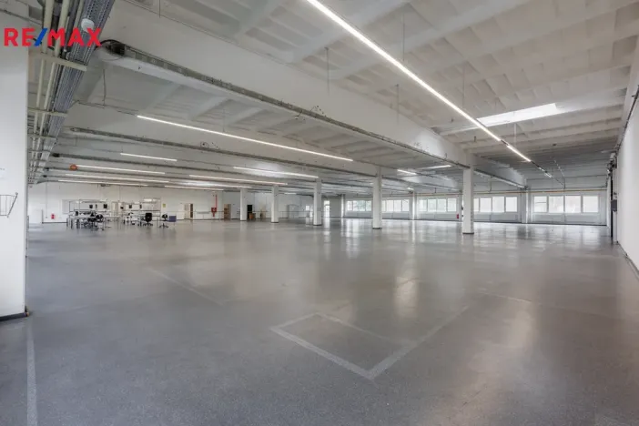 Pronájem výrobních prostor, Chodová Planá, Kyjovská, 1300 m2