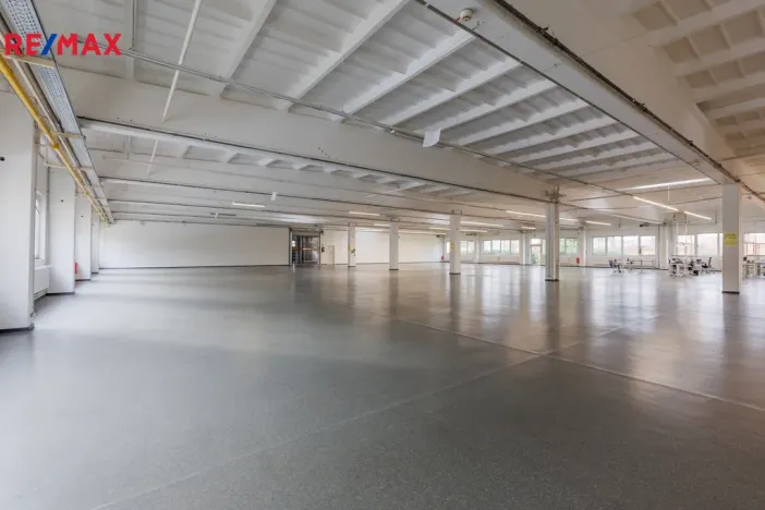 Pronájem výrobních prostor, Chodová Planá, Kyjovská, 1300 m2