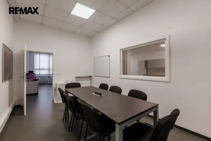 Pronájem výrobních prostor, Chodová Planá, Kyjovská, 1300 m2