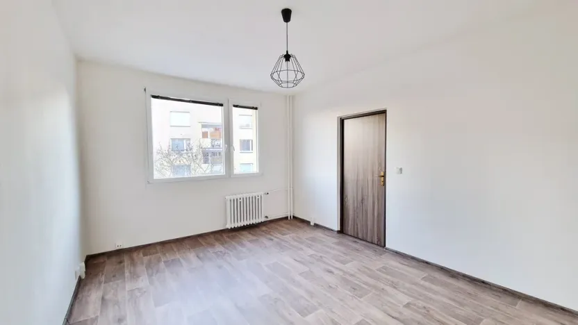 Prodej bytu 1+1, Chlumec, Tuchomyšlská, 38 m2