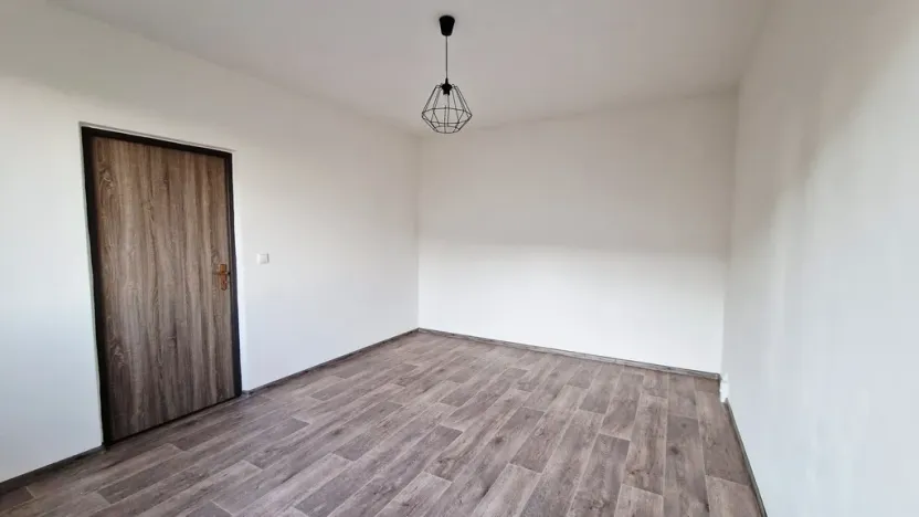 Prodej bytu 1+1, Chlumec, Tuchomyšlská, 38 m2