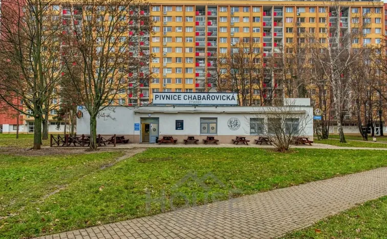 Prodej restaurace, Praha - Kobylisy, Chabařovická, 295 m2