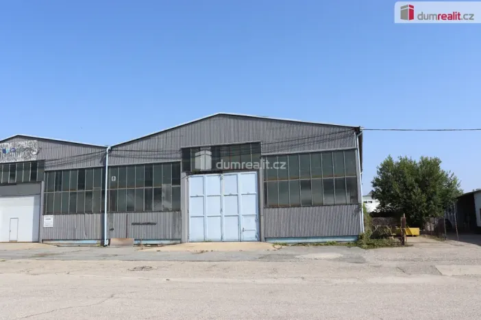 Pronájem skladu, Olomouc - Chválkovice, Libušina, 3276 m2