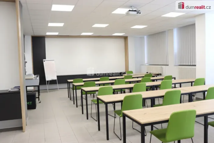 Pronájem skladu, Olomouc - Chválkovice, Libušina, 3276 m2