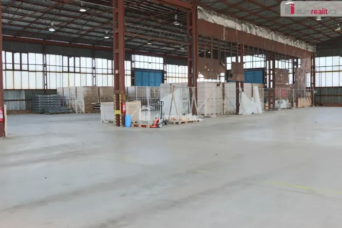 Pronájem skladu, Olomouc - Chválkovice, Libušina, 3276 m2