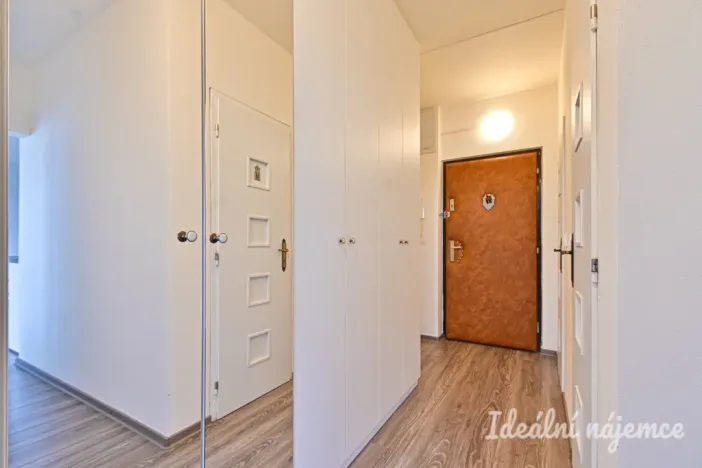 Pronájem bytu 2+kk, Brno, Oblá, 50 m2