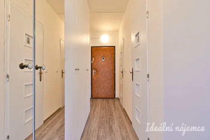 Pronájem bytu 2+kk, Brno, Oblá, 50 m2