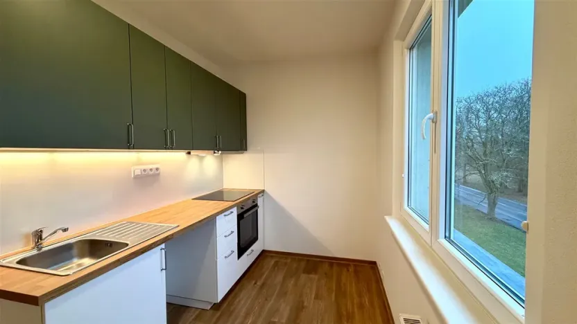 Pronájem bytu 2+1, Cheb, 17. listopadu, 54 m2