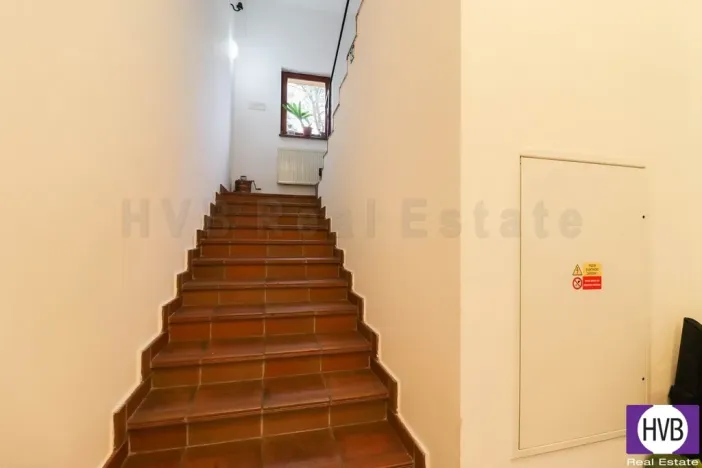 Pronájem obchodního prostoru, Ostrava, U Dvoru, 230 m2