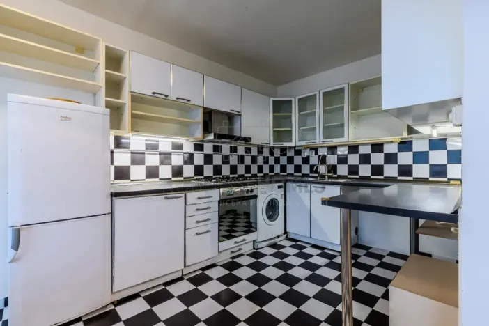 Prodej bytu 3+1, Praha - Prosek, Lovosická, 67 m2