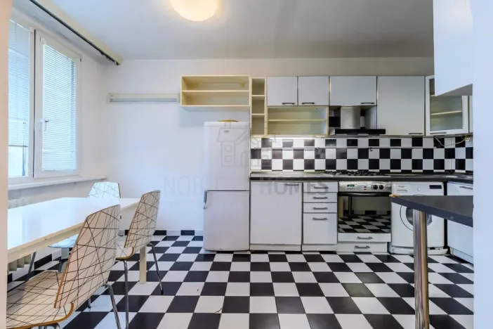 Prodej bytu 3+1, Praha - Prosek, Lovosická, 67 m2