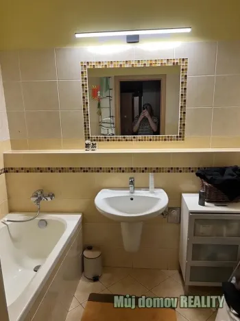 Pronájem bytu 3+kk, Praha - Michle, V dolině, 75 m2