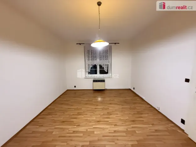 Pronájem bytu 1+1, Praha - Nusle, Nuselská, 36 m2