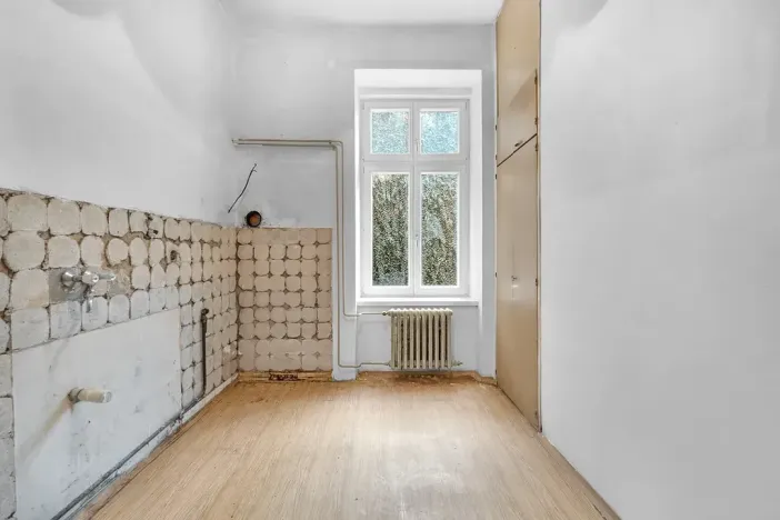 Prodej bytu 2+1, Hradec Králové, Komenského, 98 m2