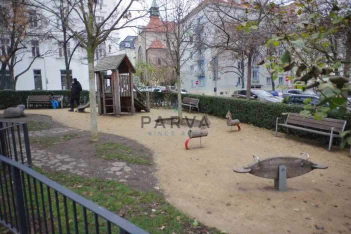 Pronájem bytu 3+kk, Praha - Žižkov, Ostromečská, 70 m2