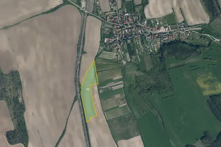 Prodej pole, Štětí, 15889 m2