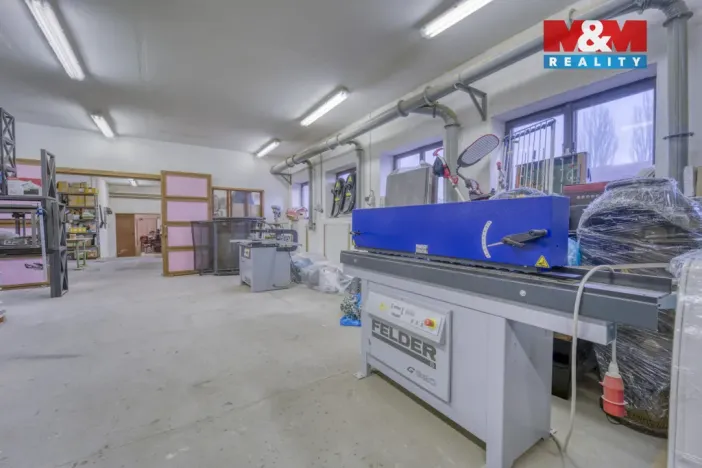 Prodej obchodního prostoru, Stružná, 216 m2