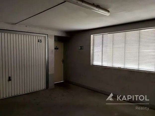 Pronájem garáže, Plzeň, Kralovická, 16 m2