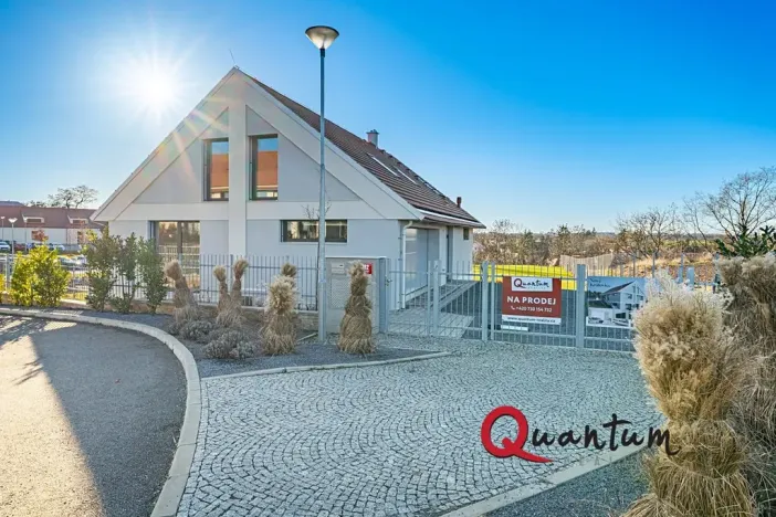 Prodej rodinného domu, Praha - Královice, Ke Tvrzi, 390 m2