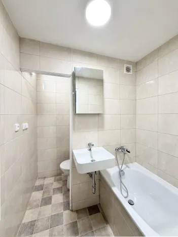 Pronájem bytu 1+1, Jablonec nad Nisou, Vysoká, 42 m2