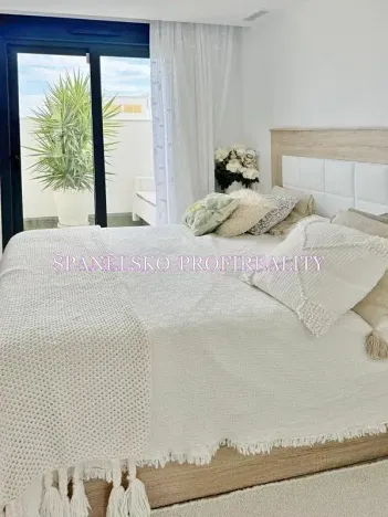 Prodej rodinného domu, Alicante, Španělsko, 110 m2